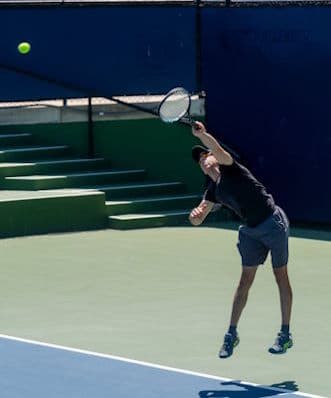 Hero image collage consisting of 3 photos of tennis players (image 1)