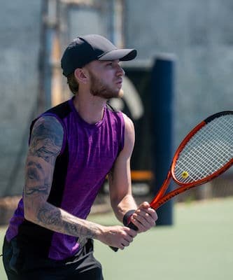 Hero image collage consisting of 3 photos of tennis players (image 3)